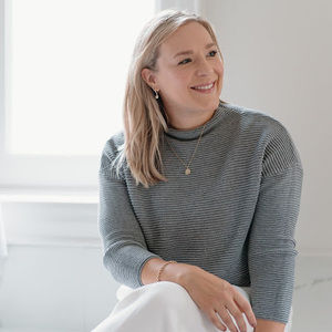 Meet your Posher, Dr. angela